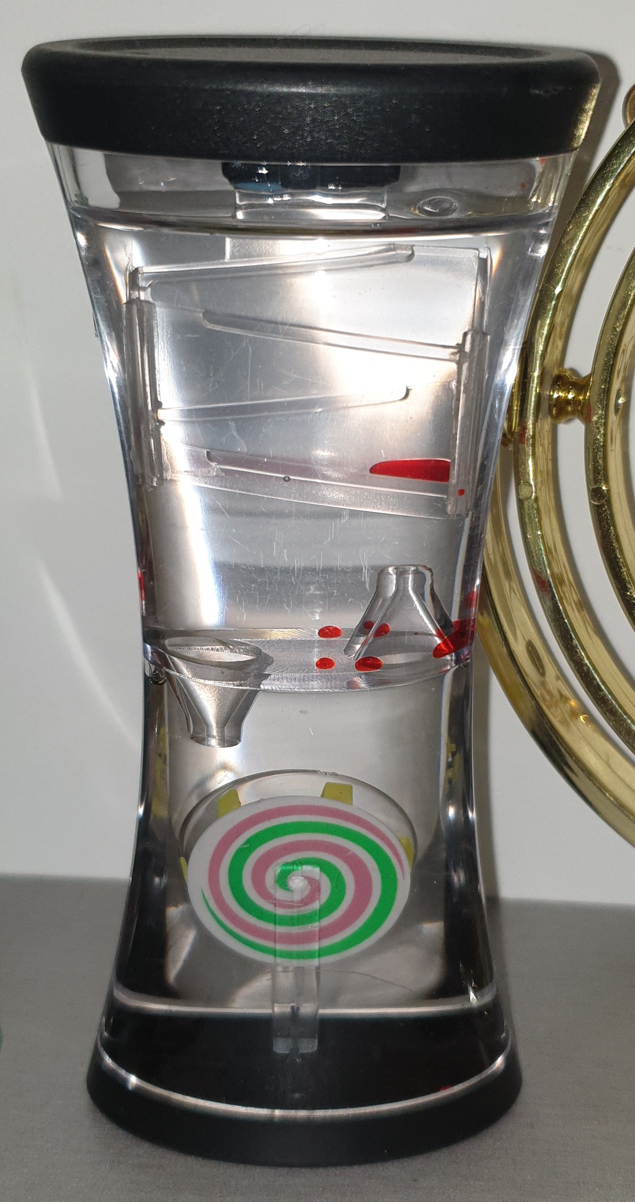 Nowoczesna klepsydra z cieczą i spiralą, zdjęcie 1 z 1