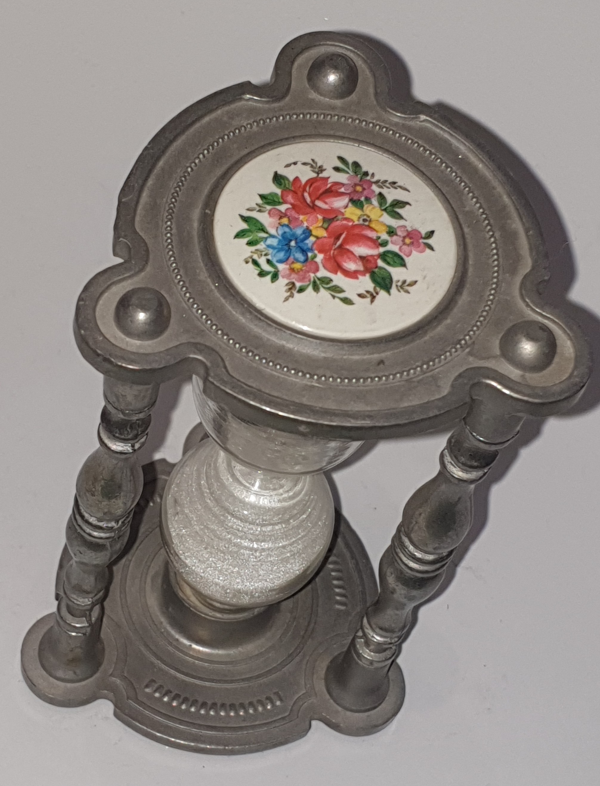 Klepsydra cynowa z porcelanową górą z kwiatowym wzorem, zdjęcie 2 z 2